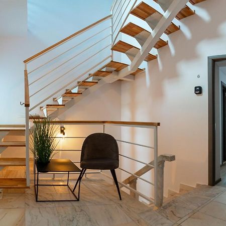 Lagom Hotel Bucarest Extérieur photo