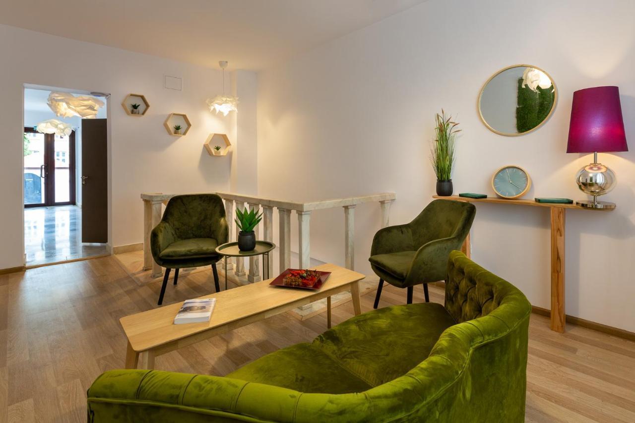 Lagom Hotel Bucarest Extérieur photo