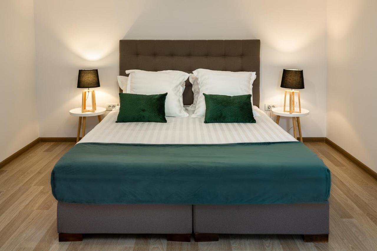 Lagom Hotel Bucarest Extérieur photo