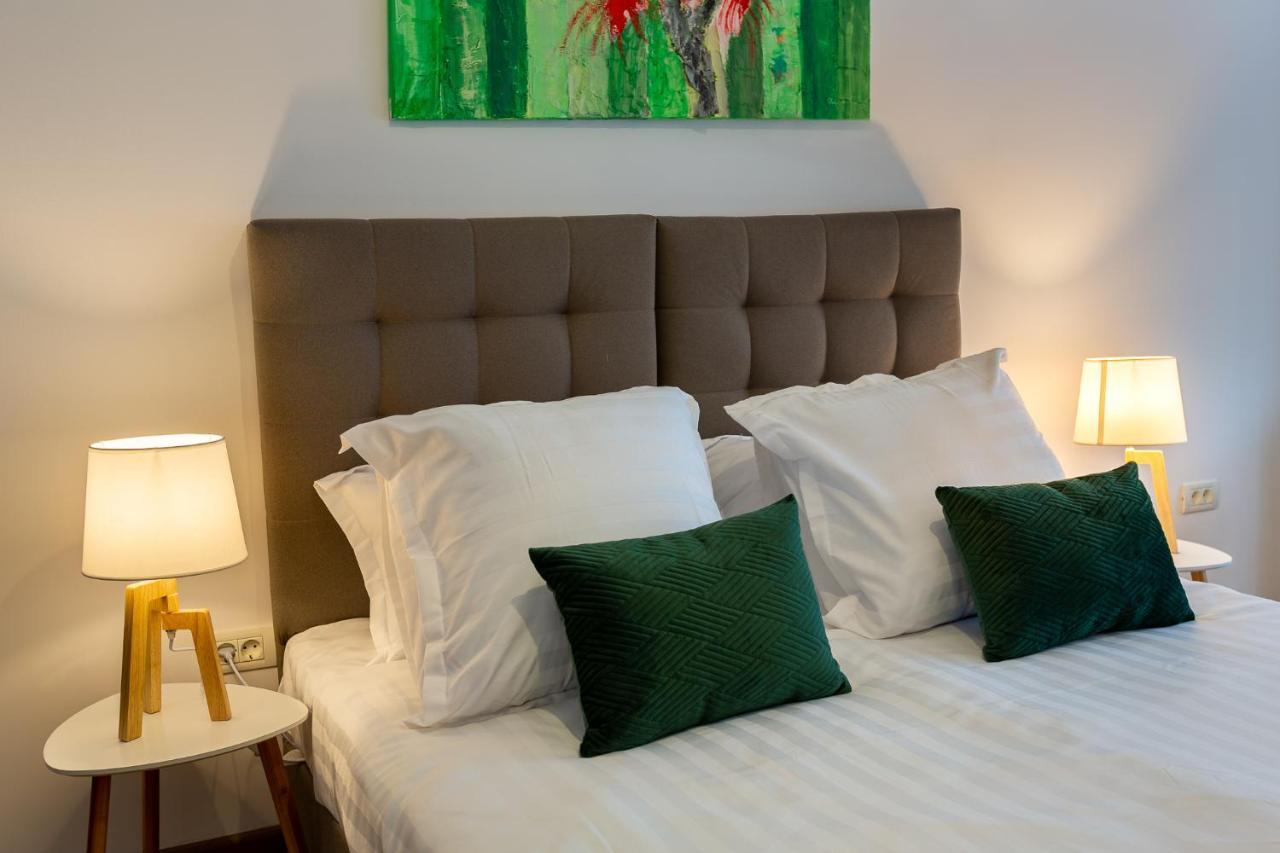 Lagom Hotel Bucarest Extérieur photo